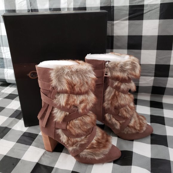 Charles by Charles David Alberta With faux fur - Picture 7 of 9